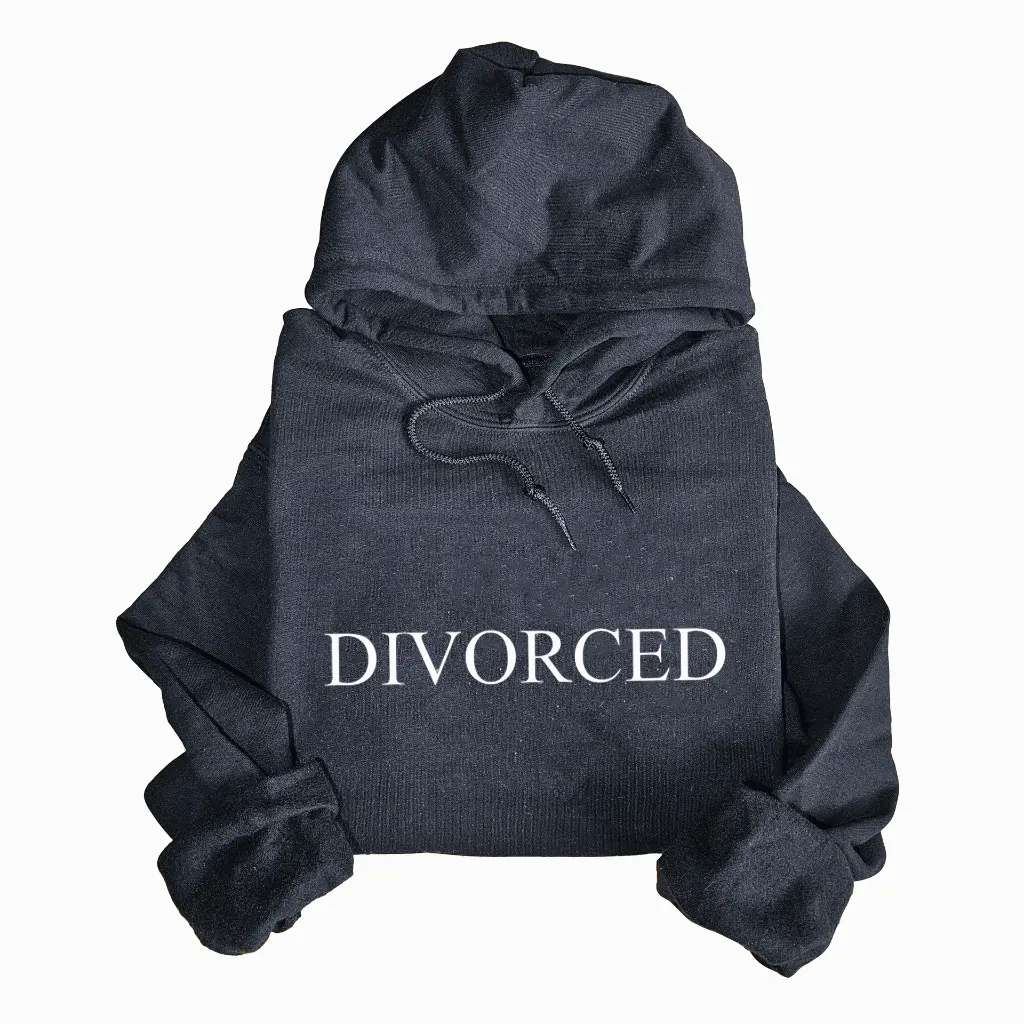 Hoodie Black - Divorced.webp